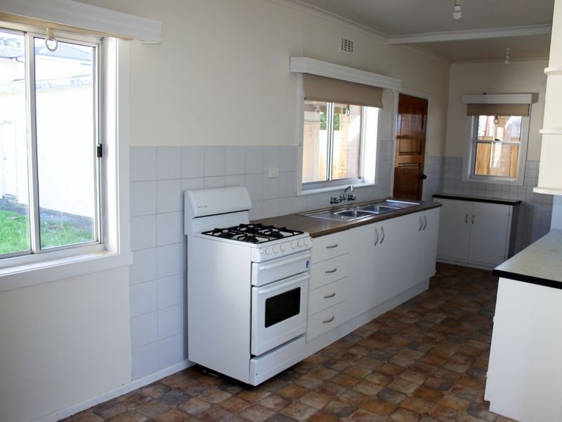 35 Ormond Road, Clayton VIC 3168