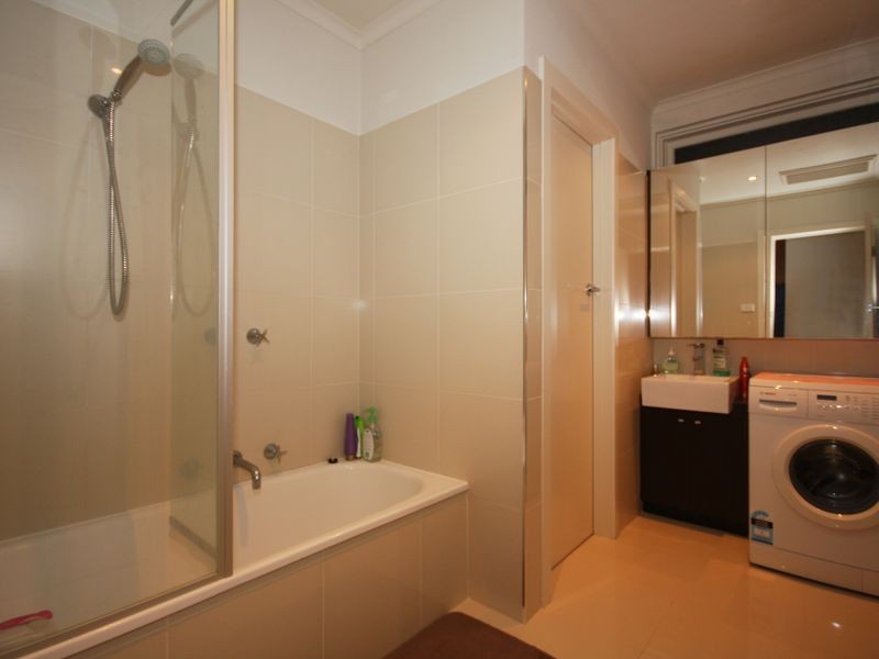 4/18 Wordsworth Avenue, Clayton South VIC 3169