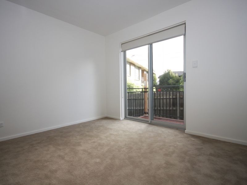 1-8/1798 Dandenong Road, Clayton VIC 3168