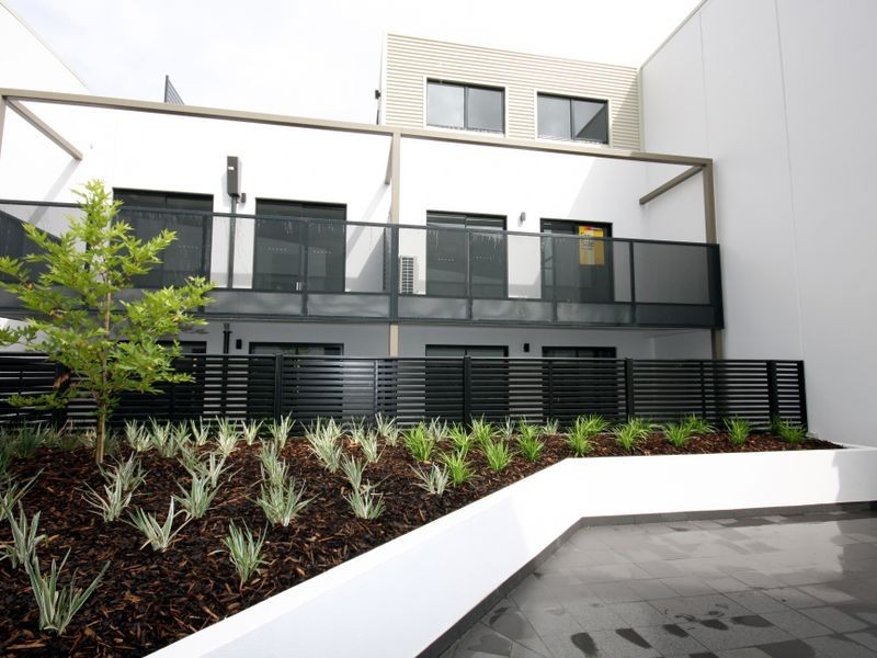 20/24-26 Burton Avenue, Clayton VIC 3168