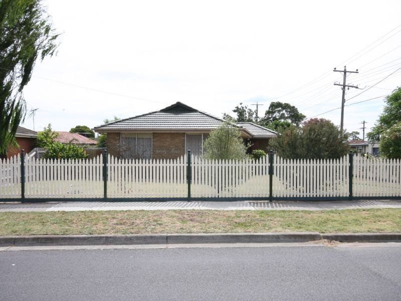 23 MACK CRESCENT, Clarinda VIC 3169