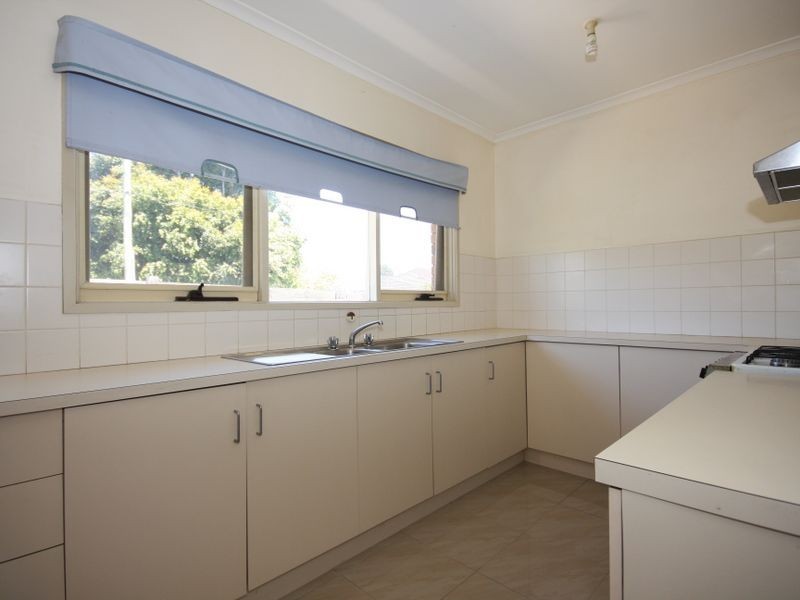2/9-11 WHITE STREET, Oakleigh East VIC 3166