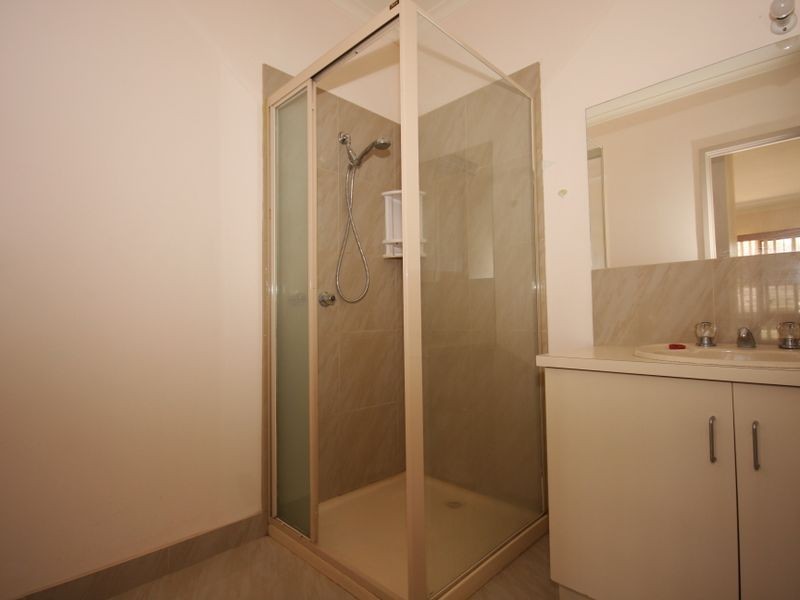 2/9-11 WHITE STREET, Oakleigh East VIC 3166