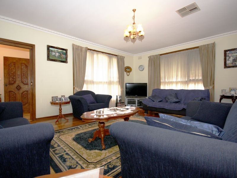 6 OSTEND COURT, Clayton South VIC 3169