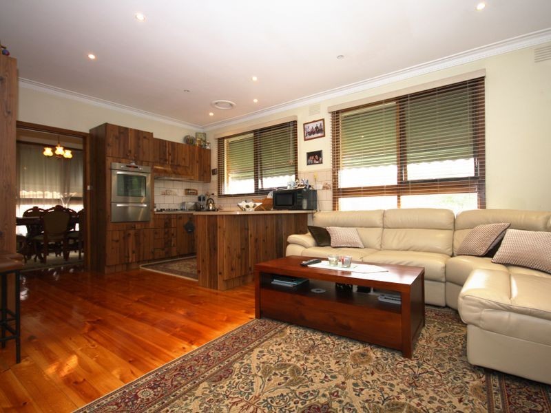 6 OSTEND COURT, Clayton South VIC 3169