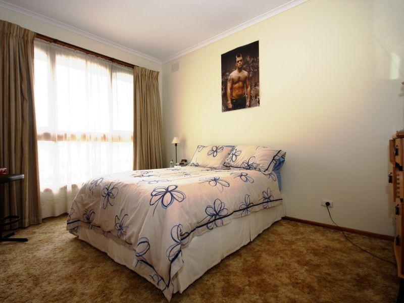 6 OSTEND COURT, Clayton South VIC 3169