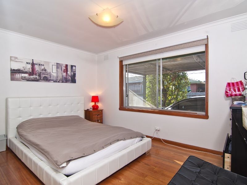 2/3 Browning Avenue, Clayton South VIC 3169