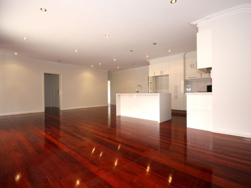 2/34 MARGARET STREET, Clayton VIC 3168