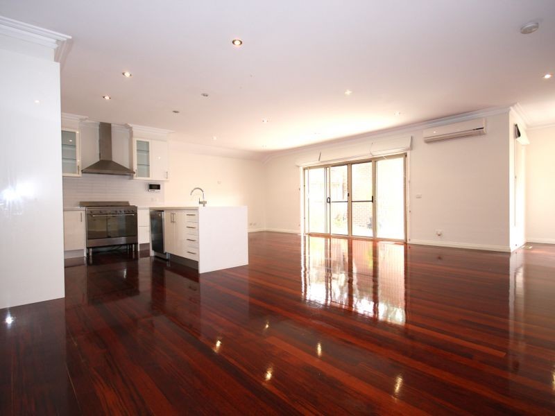 2/34 MARGARET STREET, Clayton VIC 3168