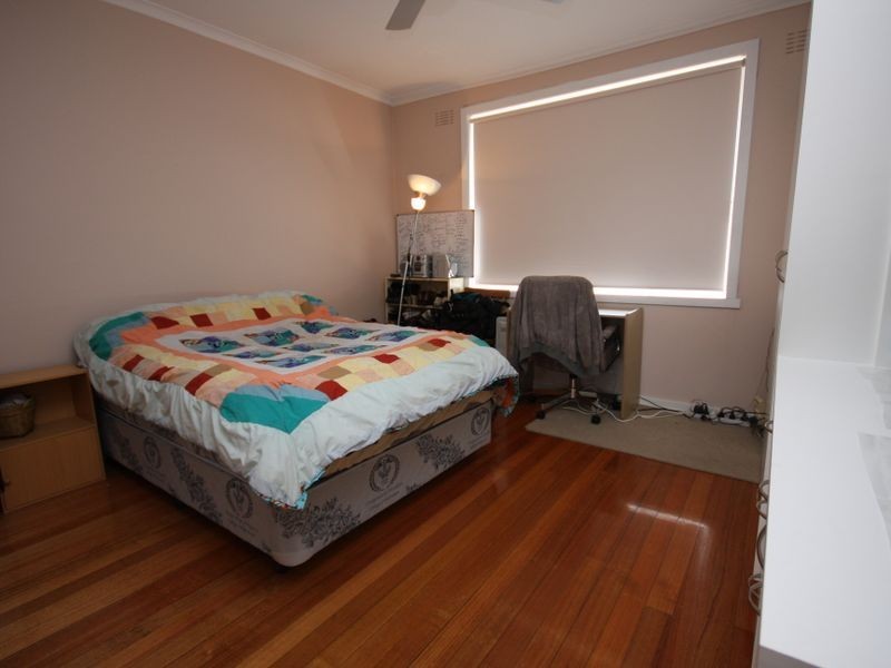 1/99 Scotsburn Avenue, Oakleigh South VIC 3167