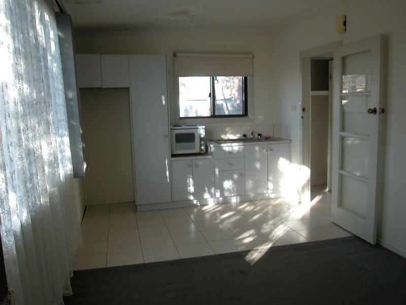 5A Jordan Street, Clayton South VIC 3169