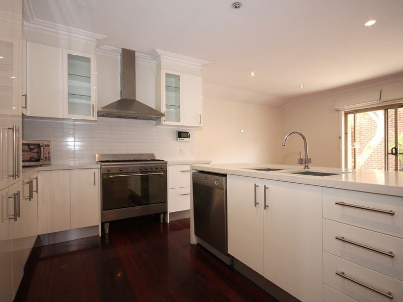 2/34 MARGARET STREET, Clayton VIC 3168