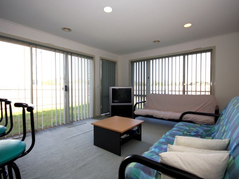 12 BROWNS COURT, Clayton VIC 3168