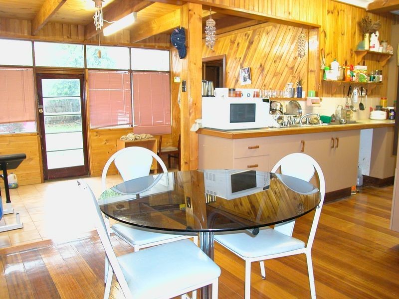 30 Harlington Street, Clayton VIC 3168