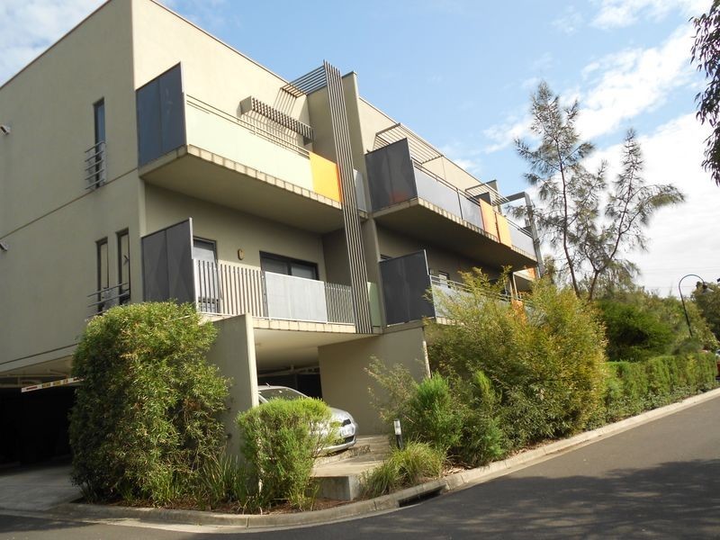 33/1 Eucalyptus Mews, Notting Hill VIC 3168