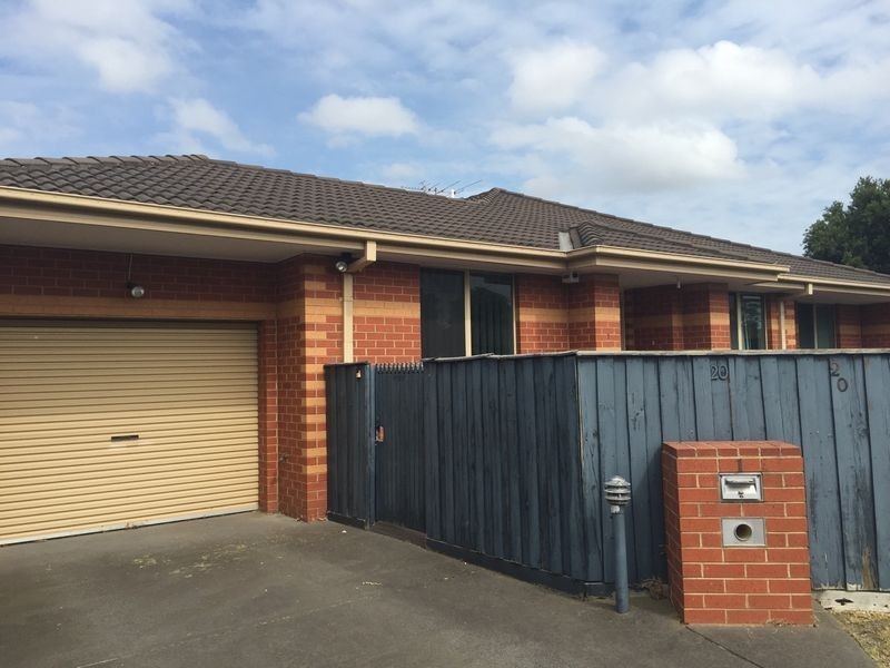 1/20 Burton Avenue, Clayton VIC 3168