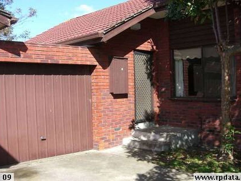 2/11 Yarram Crescent, Clayton VIC 3168