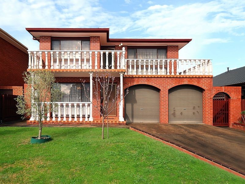 13 Koolena Close, Clayton South VIC 3169