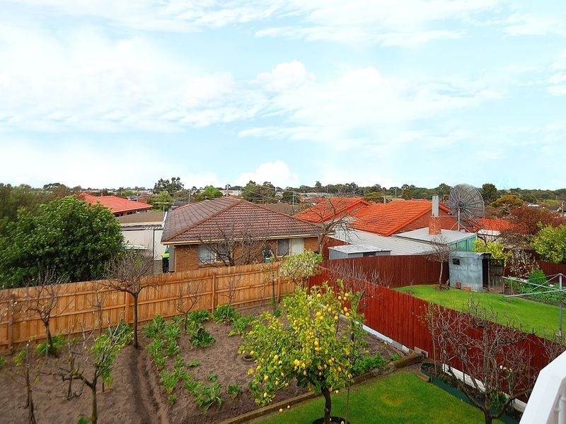 13 Koolena Close, Clayton South VIC 3169