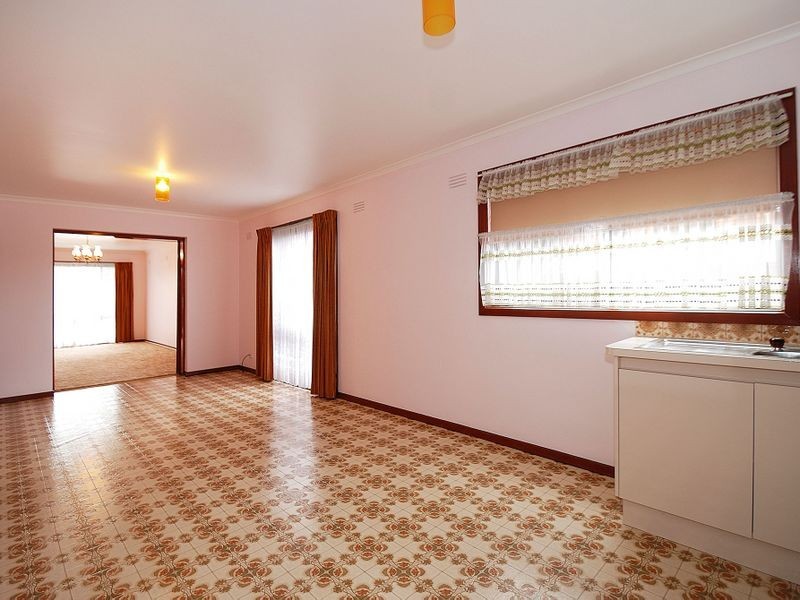 13 Koolena Close, Clayton South VIC 3169