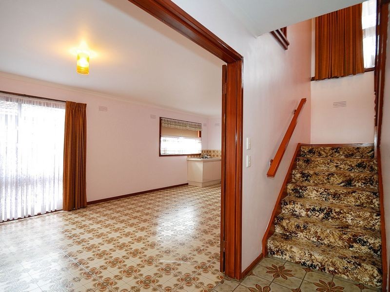 13 Koolena Close, Clayton South VIC 3169