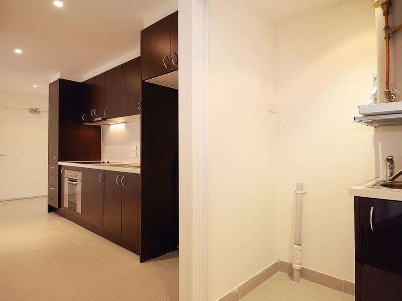 11/1324-1328 Centre Road, Clayton South VIC 3169