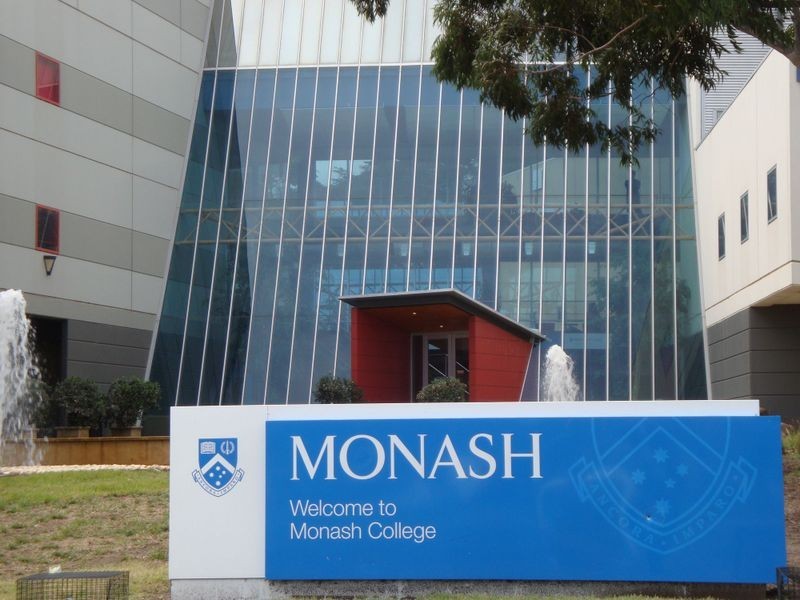 1/1282 Centre Road, Clayton South VIC 3169