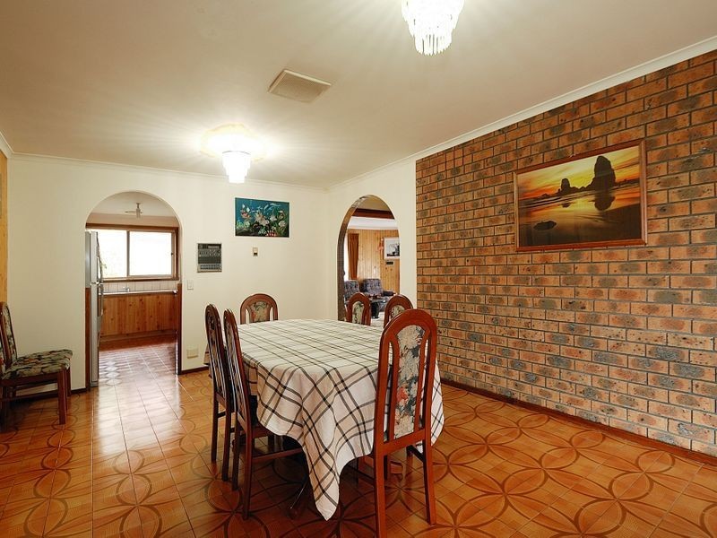 17 Koolena Close, Clayton South VIC 3169