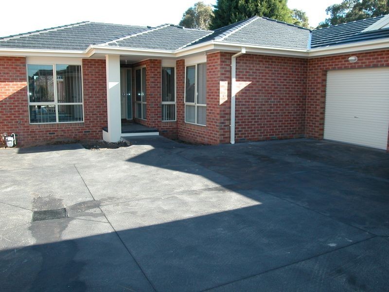 2/3 Koonawarra Street, Clayton VIC 3168