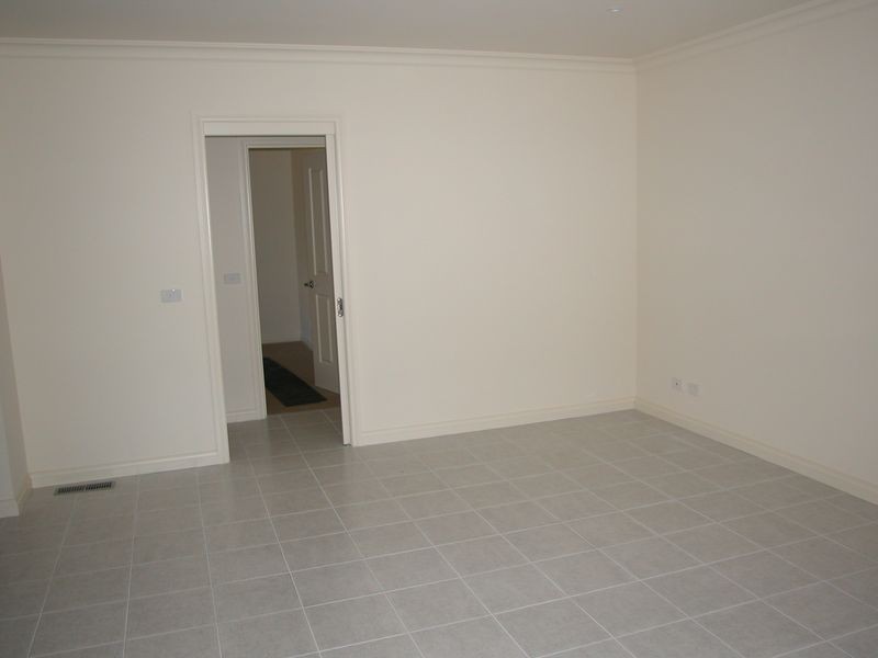 2/3 Koonawarra Street, Clayton VIC 3168