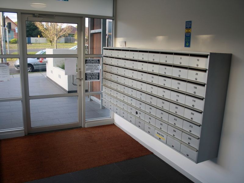 G17/1726-1728 Dandenong Road, Clayton VIC 3168