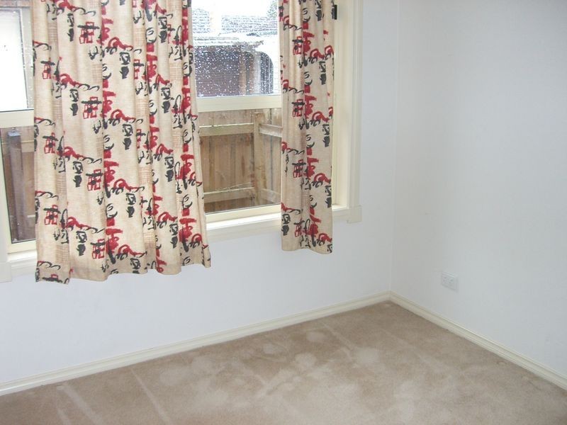 2/11 Stockdale Avenue, Clayton VIC 3168