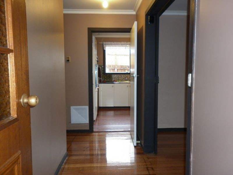 33 Monash Crescent, Clayton South VIC 3169