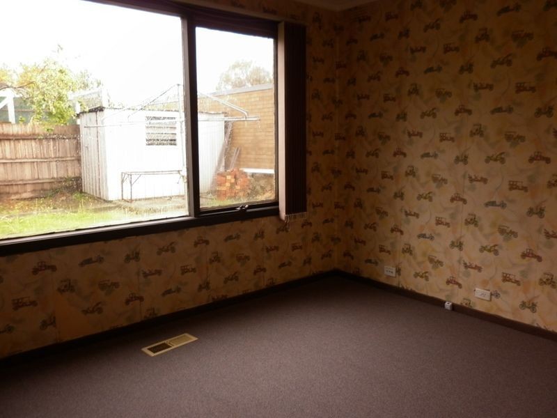 33 Monash Crescent, Clayton South VIC 3169