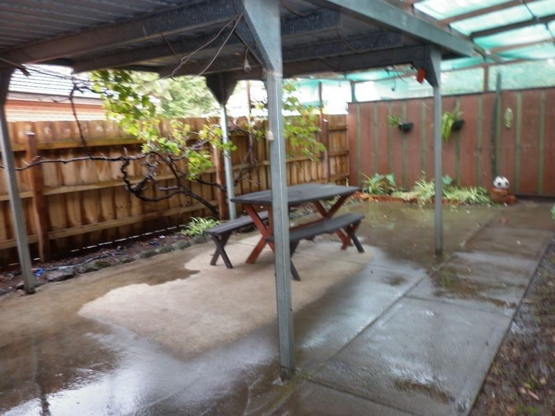 33 Monash Crescent, Clayton South VIC 3169