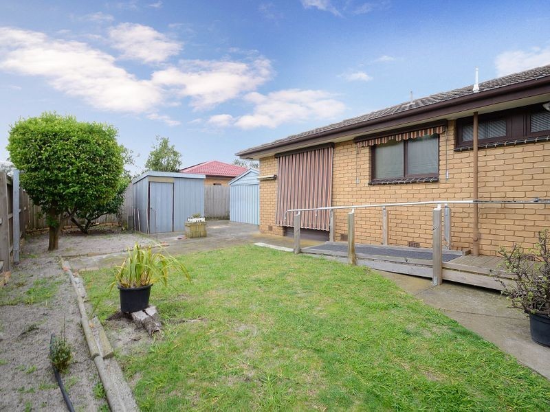 7 Enngonia Crescent, Clayton South VIC 3169