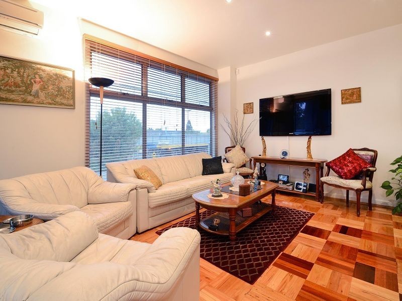 68 Railway Crescent, Bentleigh VIC 3204