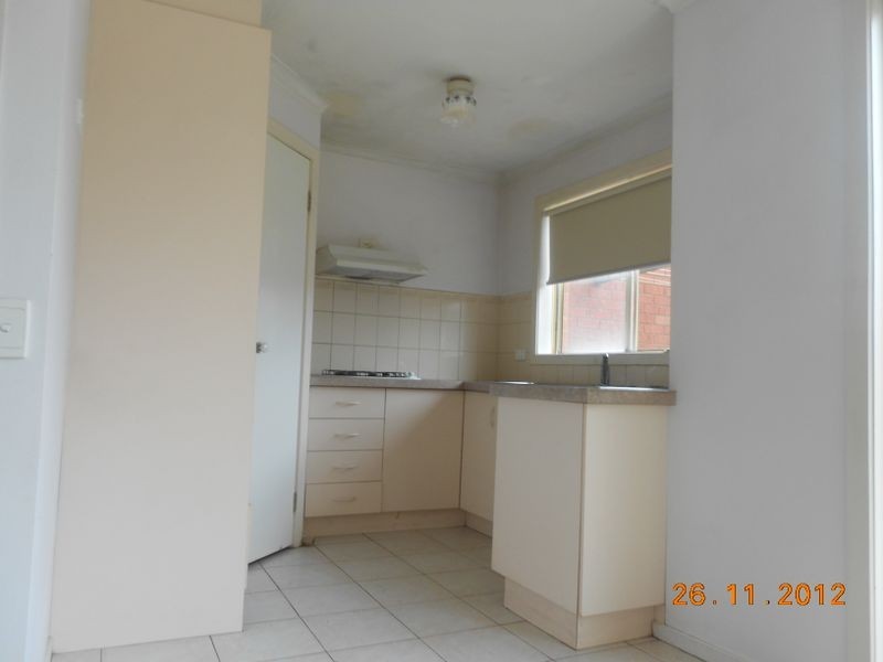 2/51 Carinish Road, Clayton VIC 3168