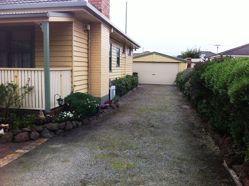 842 Blackburn Road, Clayton VIC 3168