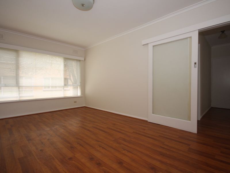 2/4 Manatunga Street, Clayton VIC 3168