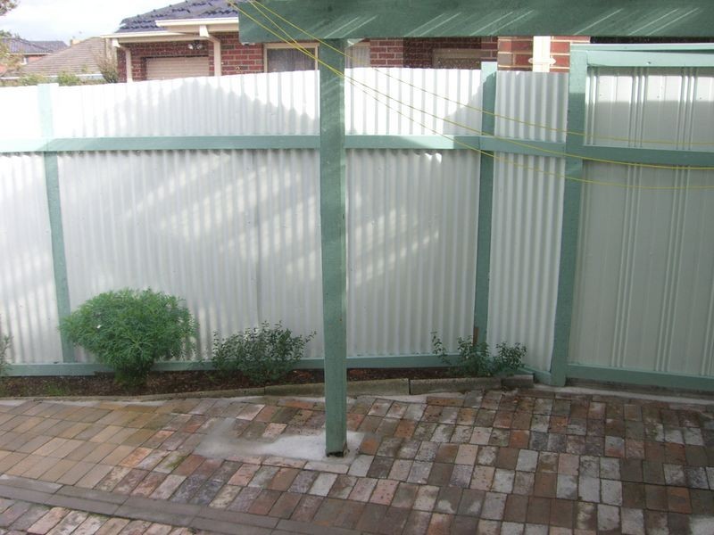 1/100 Browns Road, Clayton VIC 3168