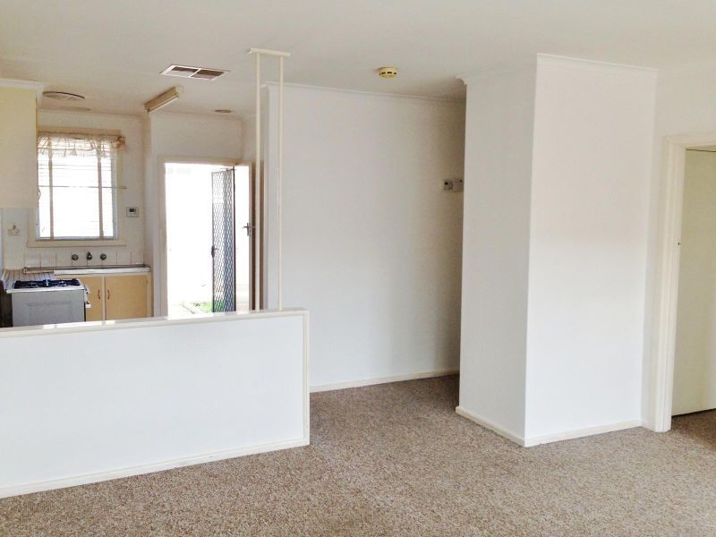 2/47 Hillside Avenue, Dandenong North VIC 3175