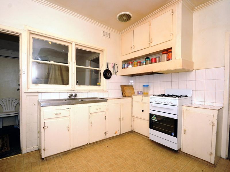 24 Browns Road, Clayton VIC 3168