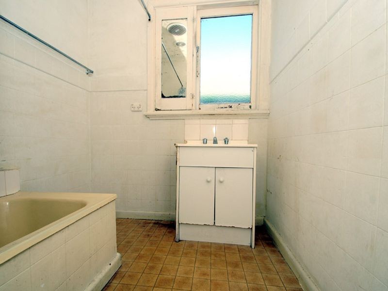 24 Browns Road, Clayton VIC 3168