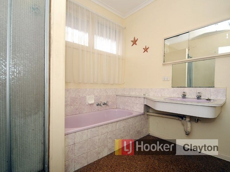 2 Montana Street, Springvale South VIC 3172