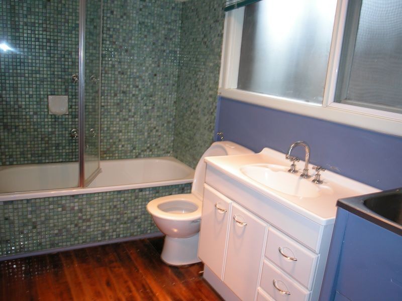 1/2 Thompson Street, Clayton VIC 3168