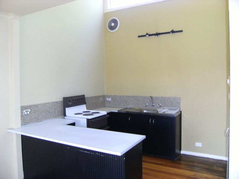 1/2 Thompson Street, Clayton VIC 3168