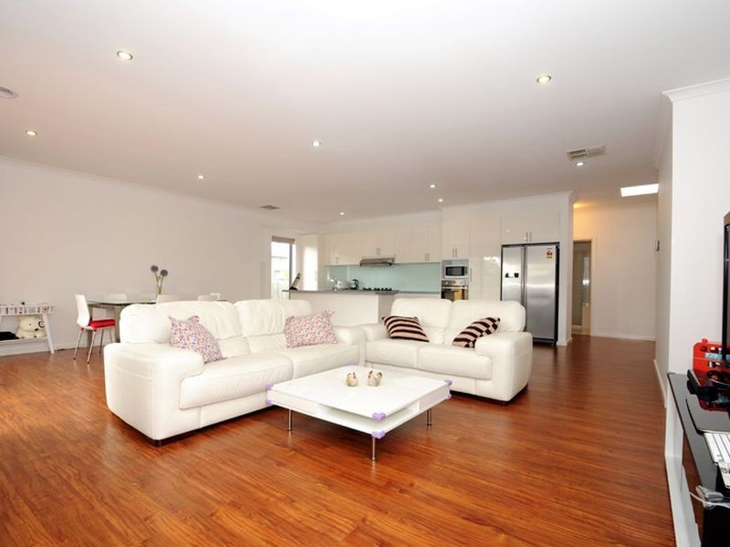 2/14 Wordsworth Avenue, Clayton South VIC 3169