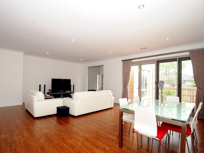 2/14 Wordsworth Avenue, Clayton South VIC 3169