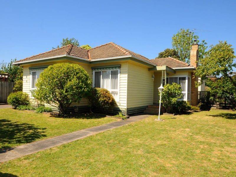 2 Vivian Court, Oakleigh South VIC 3167